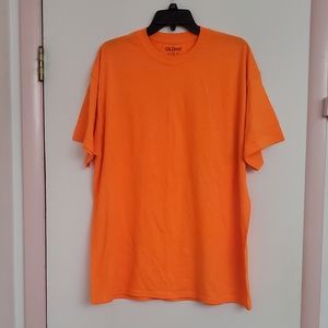 Gildan Orange Tee